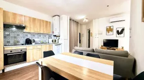 Balcony with view • 3 bedrooms • Train station 5 min away - Image 5
