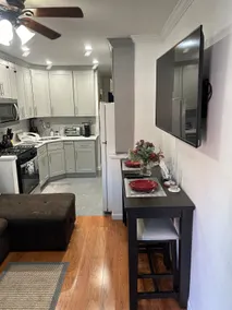 Cozy Canarsie Getaway, Brooklyn - Image 2