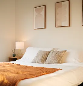 Luxury Inner City Home | King Bed, A/C, BBQ - Image 4