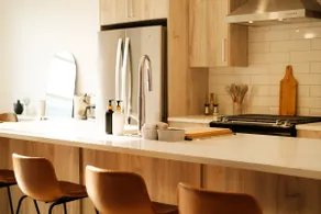 Luxury Inner City Home | King Bed, A/C, BBQ - Image 3