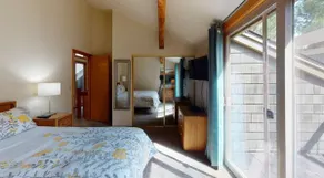 Walk to The Village! Updated 3 bedroom townhome - Image 3