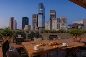 Idyllic in the financial district · Daily cleaning - Image 2