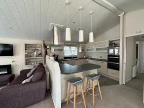 Daisy Retreat - Image 2