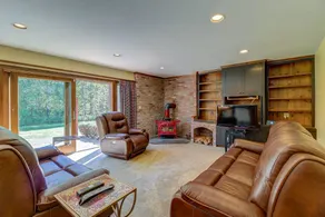 Secluded 5BR Mountainview | Fireplace | Deck - Image 5