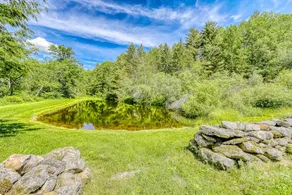4BR dog-friendly house with mountain view & deck - Image 3