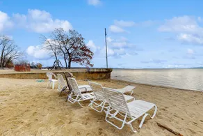 4BR Lakefront | Fireplace | Balcony | Firepit - Image 2