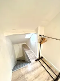 Quiet, Cozy & Central Airbnb - Image 4