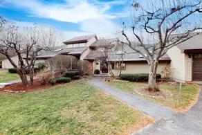 4BR Mountainview | Fireplace | Balcony | W/D - Image 3