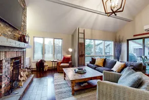 4BR Mountainview | Fireplace | Balcony | W/D - Image 4