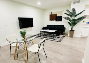 LUX 1BR/1BA Condo with Master Suite near LV Strip - Image 3