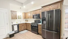 Spacious 6BR Home| 6.5 Baths Perfect for Big Group - Image 5