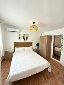 Rustic and bright house - Image 3