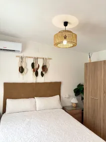 Rustic and bright house - Image 4