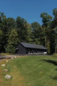 Modern Woodland Getaway with Hot Tub and Fire Pit - Image 5