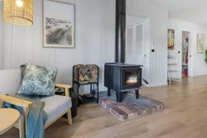 Robin Wood - 3BR, Pet-Friendly, Near Beach & Golf - Image 2