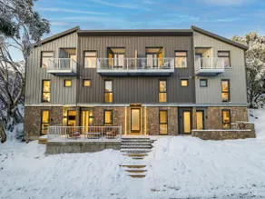 Luxury Mt Buller Ski Chalet Fireplace Sleeps up to 14 - Image 5