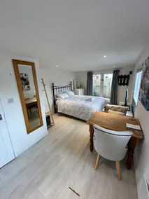 Private Studio- Cirencester - Image 5