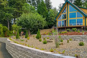 Spacious 2BR Oceanview - Fireplace - Deck - Image 2
