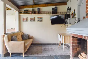 Apartment with pergola and garden - Image 5