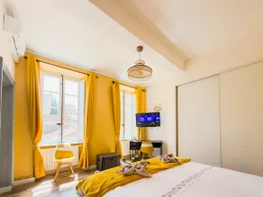 Chic ※ 100 m² Country House - Image 3