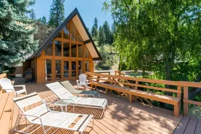 Amazing 3BR Lakefront - Dock - Deck - Image 3