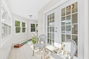Historic 5BR Near Boston w/ Private Yard + Parking - Image 4