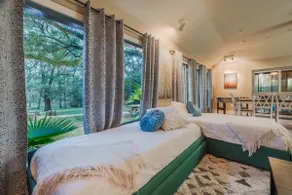 Brazos River Retreat: Fishing, Hot Tub, Sleeps 9 - Image 3