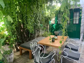 Enchanting Garage Studio - Image 3