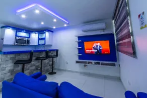 Zen Villa Jacuzzi Free WiFi and Netflix - Image 2