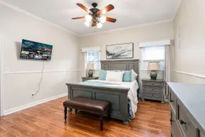 Charming Home with a Huge Fenced Yard - Image 3