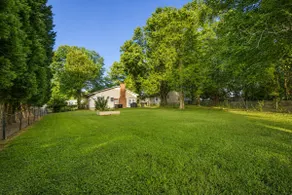 Charming Home with a Huge Fenced Yard - Image 5