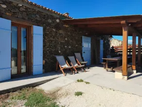 Isolated traditional sheepfold with pool overlooking the countryside. Sea at 500 - Image 3