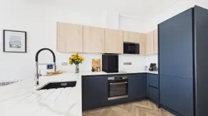 No 4 Croft House - Luxury 2 Bed Apartment - Tenby - Image 2