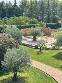 Villa med privat pool, rolig og ikke overset nær Avignon - Image 2