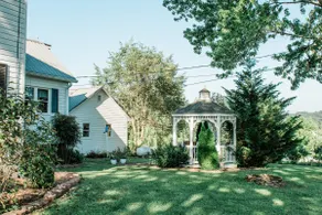 Hannah’s Farmhouse - Image 4