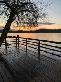 Sunset Beach House - Private waterfront getaway - Image 4