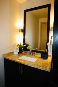 Modern 1BR | City Views | Parking Included - Image 4