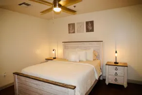Modern 1BR | City Views | Parking Included - Image 5