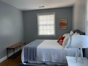 Downtown Carriage House - Image 5