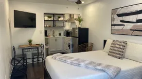 Cozy and Quiet Suite - Image 4