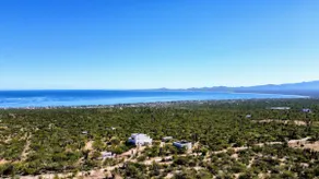 Eco Apartment, Epic Views, Starlink, Off Grid - Image 3