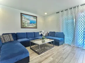 Lux & Oasis, Near Claremont Colleges / ONT - Image 3