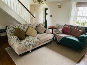 Sadie’s Rose Cottage - Image 5