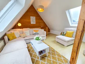 ROMANTiC-Apartment. Roof Terrace & Forest View. - Image 2