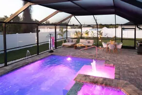 B&B Feel | Private Heated Pool & Spa | Splash Pad - Image 4