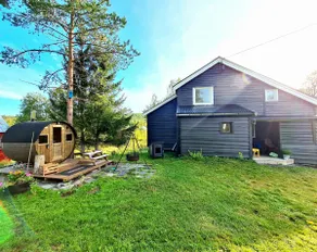 Large cabin with wood-fired sauna in the woods - Image 5