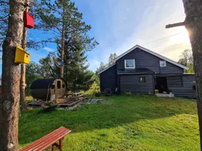 Large cabin with wood-fired sauna in the woods - Image 4