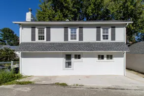 15 mins to PHL & Sports Complex | Hare St. House - Image 2