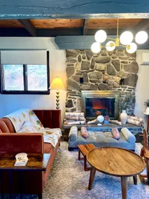 Mountain Views & Private Stream - Image 5