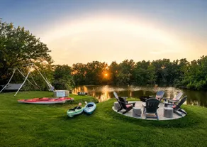 Lakefront · Pool · Sauna · Hot Tub · Sleeps 14 - Image 5